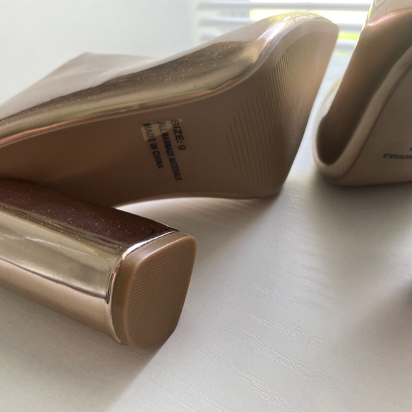 Qupid Women’s Pointy Toe Chunky Block Heel Mule Bootie in Rose Gold Size 9 - Picture 5 of 5